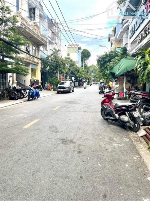 Bán nhà 2 tầng KD ổn định - đường Nguyễn Thị Thập - Tân Phú - Quận 7 . 59m2 giá 4.8tỷ - 4