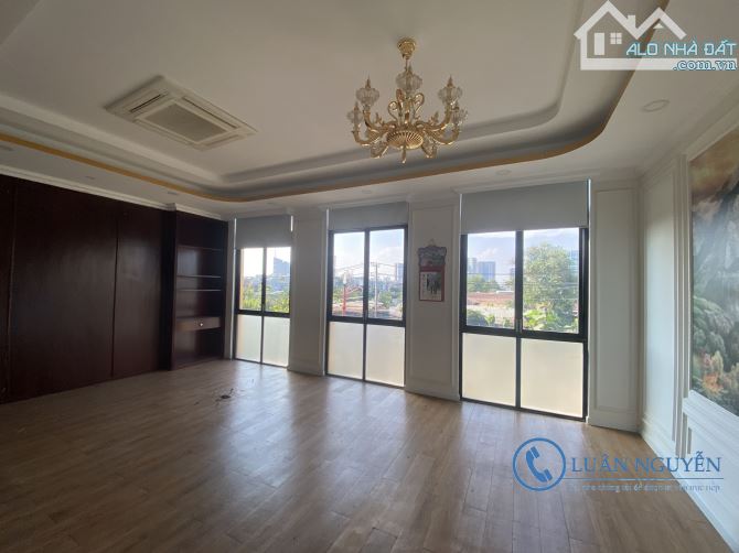 Tòa Nhà MT Lương Định Của Hầm 4 Tầng Trống Suốt 700m2 - Thang Máy - 4