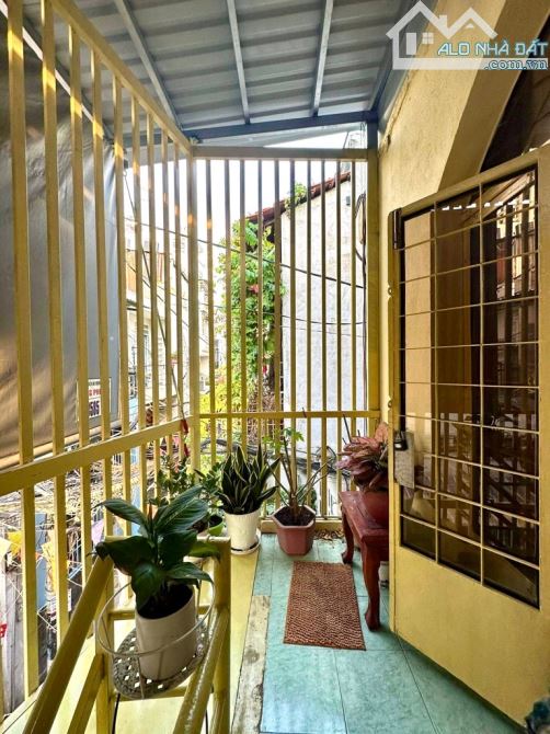 BÁN NHÀ 3 TẦNG 70M2 NGAY NGUYỄN HỮU CẢNH GIÁP Q1 P22 BÌNH THẠNH CHỈ 5.5 TỶ - 4