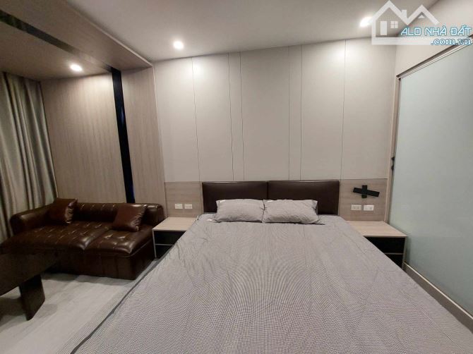 Cho thuê căn hộ 1PN; 2PN: 20m 3,5 triệu; 45m 7,5 triệu. Căn 2PN: 13tr. Phố Bà Triệu - 6