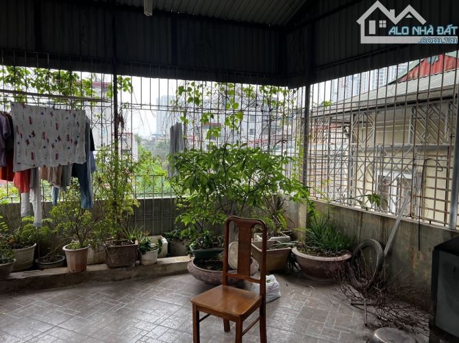 Bán nhà Vũ Tông Phan 45m2 - 3 tầng - giá 4.2 tỷ - 7