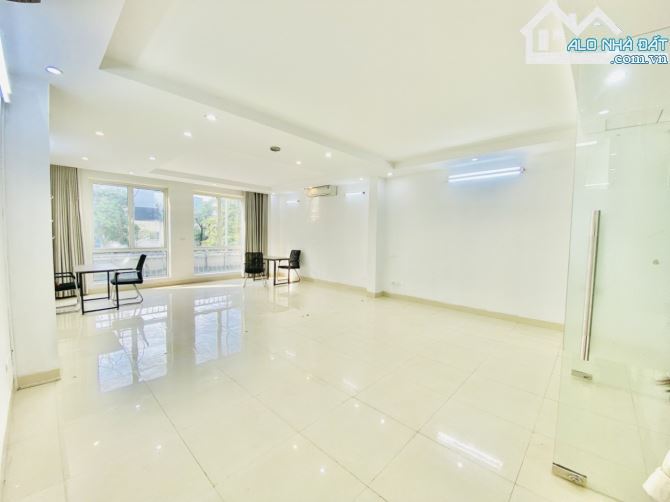 CHO VĂN PHÒNG TẠI TRẦN QUÝ CÁP - ĐỐNG ĐA 50M2 GIÁ 12TR / THÁNG LÀM VĂN PHÒNG HOẶC KINH DOA