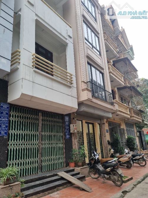 Bán Nhà Nguyễn Hữu Thọ Linh Đàm Hoàng Mai Ô Tô KD Tốt 50m2 5 Tầng.