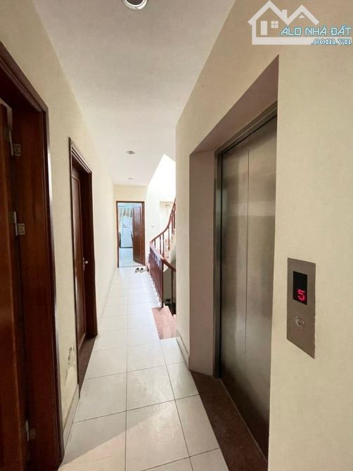 bán nhà Trường Chinh, 80m 6 tầng, thang máy, ô tô đỗ cửa, giá 12.3 tỷ