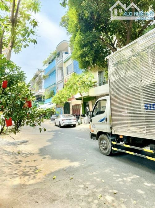 Bán nhà mặt tiền Bàu Cát,P.12,Q.Tân Bình,dt: 4 x 19 nhà xây 3 lầu 13 tỷ. - 2