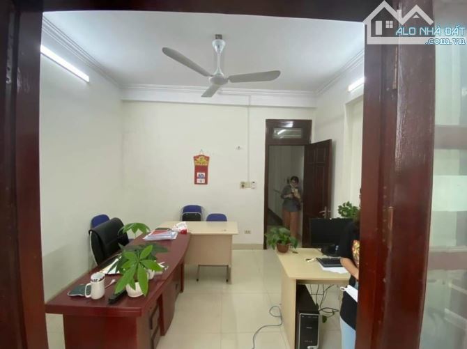 Bán Nhà Nguyễn Hữu Thọ Linh Đàm Hoàng Mai Ô Tô KD Tốt 50m2 5 Tầng. - 2