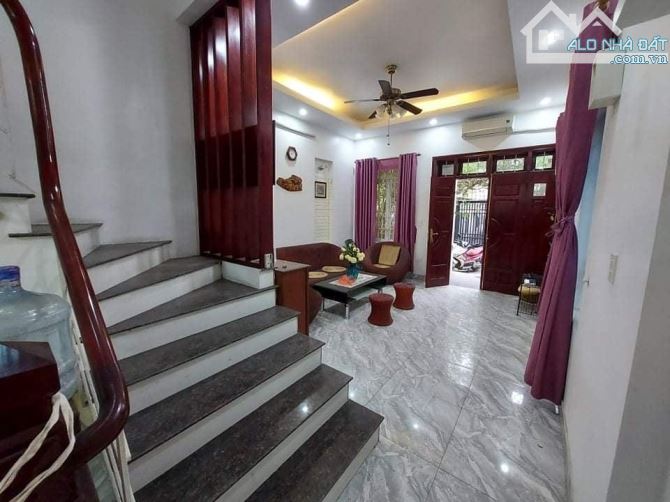 +BIỆT THỰ MINI SÂN VƯỜN - GARA Ô TÔ - PHÂN LÔ BÀN CỜ.+Ngọc Thụy 125/130m2-3t-giá 18.5, - 3