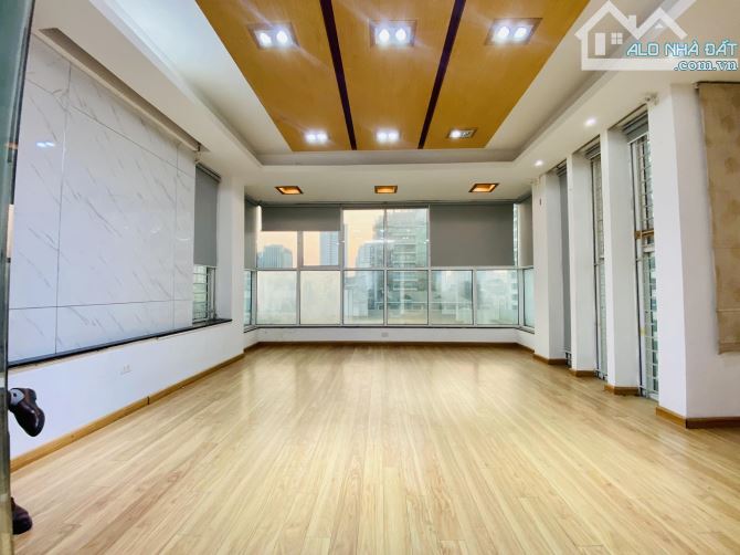 Cho thuê văn phòng tại phố Nam Đồng, Đống  sàn 65m2 đẹp như hoa hậu giá rẻ 12tr/th