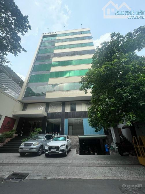 Bán building MT Cách Mạng Tháng 8 P.6 Q.3 - DT: 10mx27m - Hầm 8 lầu - Giá: 184 tỷ