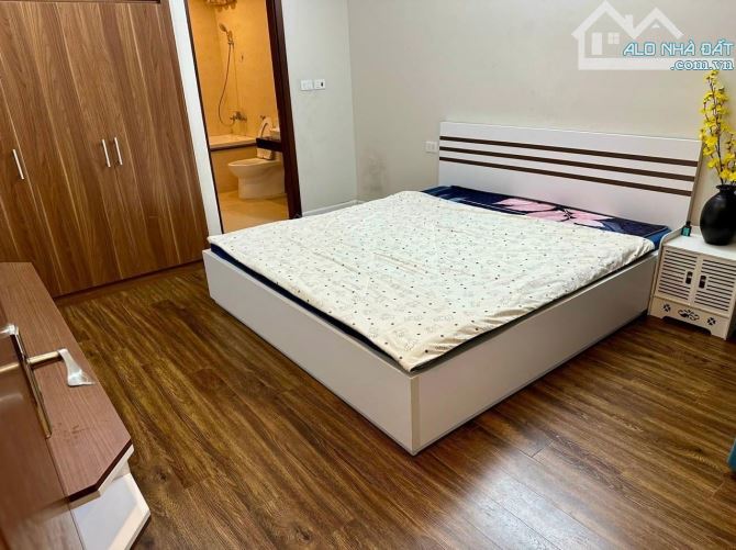 Bán nhà MP Thanh Bình, Kinh Doanh, ô tô tránh 62m2.4T chỉ 11 x tỷ.