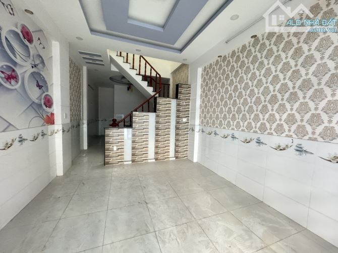CHỦ GỞI BÁN NHÀ 1 TRỆT 1 LẦU KDC VIP HÓA AN, DT 64M2, 3PN,2WC, SÂN Ô TÔ, CỔNG SAU CTY PONC - 4