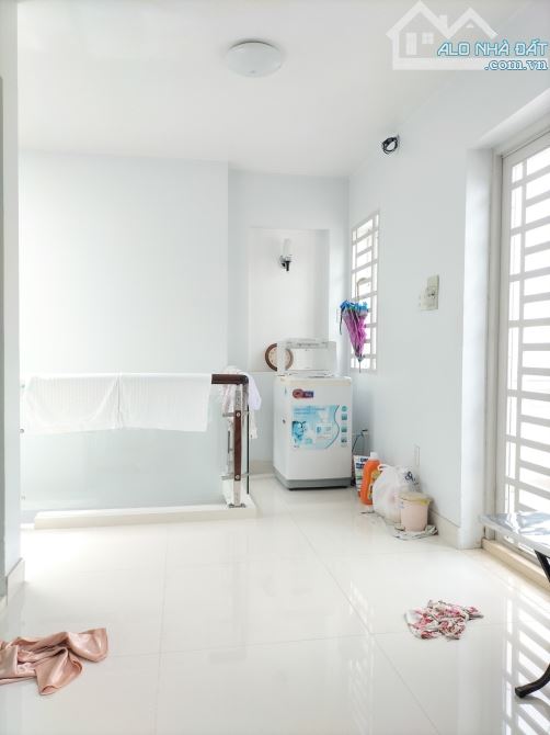 Bán Nhà Hẻm Oto Tránh Trương Công Định, 85m2, 4 Tầng Hoàn Công Đủ, Ngang Lớn - 4