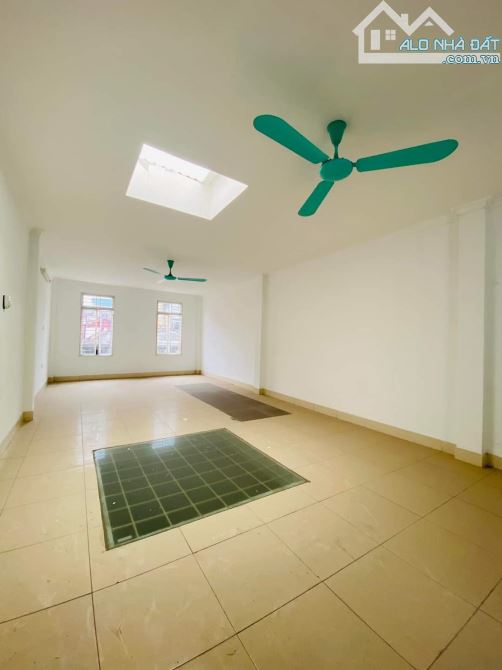 Bán Nhà Mặt Phố Nguyễn Hữu Thọ Hoàng  Hoàng Mai 98m 41Tỷ 4Tầng Mt5.5m View Hồ Kinh Doanh - 4