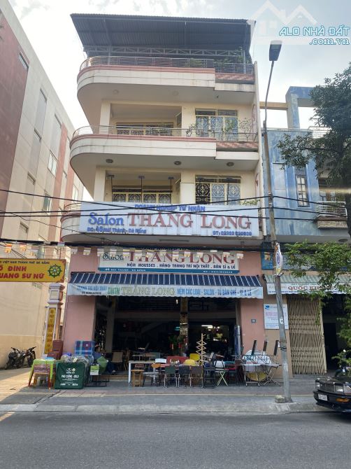 cho thuê nhà 4 tầng 2mt đường Núi Thành, dt đất 169m2, dt sàn 636m2, vị tri đẹp