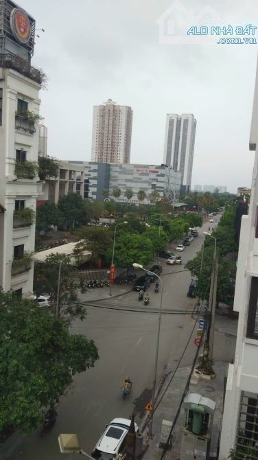 Bán nhà MP sau Quang Trung . Dt 60m2,  lo goc giá 19 tỷ.