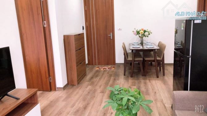 HOMESTAY - CĂN HỘ CHO THUÊ - GIỮ TIỀN CỰC ĐỈNH - THU 350TR/THÁNG - THANG MÁY - FULL ĐỒ - 18