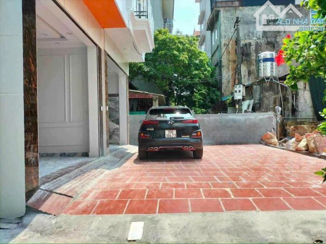 Bánnhà mới xây 5 tầng trung tâm, Tứ Hiệp, Thanh Trì. - Diện tích: 70m² x 5 tầng. - 4