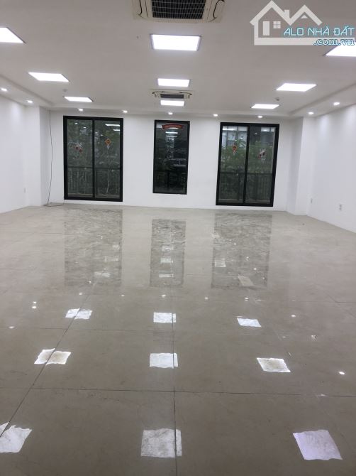 Cho thuê  sàn vp tầng 3,6 mặt phố Lê Văn Thiêm DT 100m² giá 26tr/th. - 4