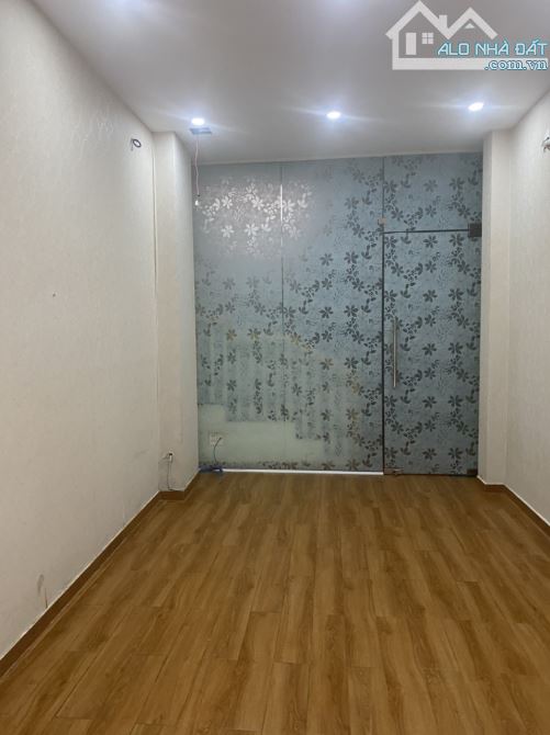 Nhà rẻ thu nhập ổn định mặt tiền Tân Phước 3 x 18m 1 trệt 1 lầu Q10 TP.HCM - 8