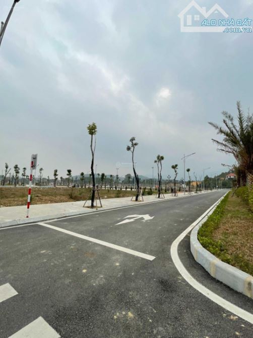 Bán Cắt lỗ 114m2 Phương Đông Green Valley Tân Vinh, Lương Sơn, Hòa Bình. Cách tt HN 35km