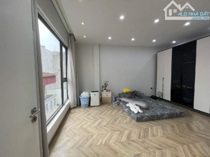 MẶT NGÕ - Ô TÔ ĐỖ CỬA - KINH DOANH NGÕ THÔNG TỨ TUNG  Tây Sơn 5 Tầng mặt tiền 5.9m hơn 9 t - 2