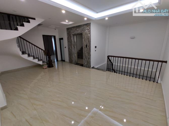 Bán nhà Lạc Long Quân, Tây Hồ - Ô tô tránh, kinh doanh 70m2 giá 26 tỷ - 16