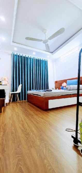 BÁN NHÀ GỐC ĐỀ - MINH KHAI- 33M2 - 5T - NGÕ THÔNG - Ở LUÔN - NHỈNH 5 Tỷ.