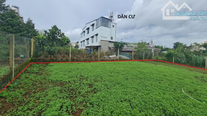 724m2 đất xã Đambri Bảo Lộc có 300 thổ đường ô tô dân đông đúc view đẹp