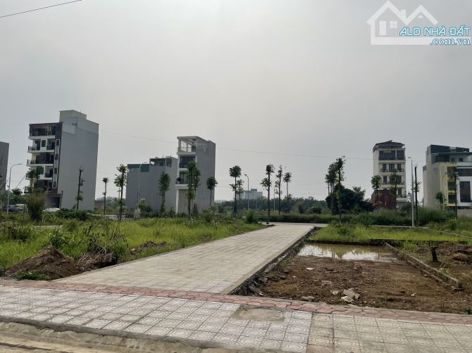 Bán gấp lô góc 75m2 vuông đẹp Đất DV Vân Canh đường ô tô tránh cách Mỹ Đình 4km - 1