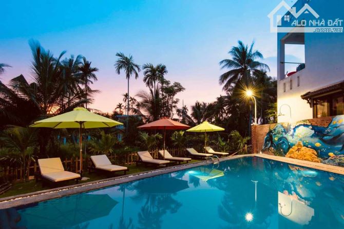 Bán villa mặt tiền đường Cửa Đại trung tâm ở cẩm châu DT: 9x28m, 3 tầng, hồ bơi, 8PN - 1