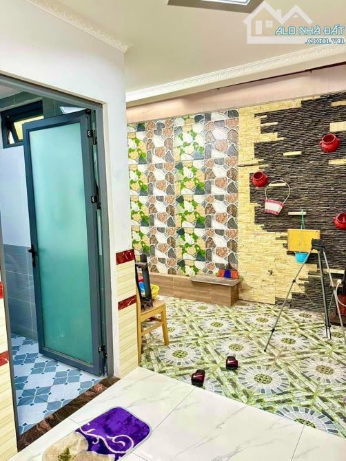Bán nhà 3 lầu mặt tiền kinh doanh đường lê thị trung thuận an bình dương - 5