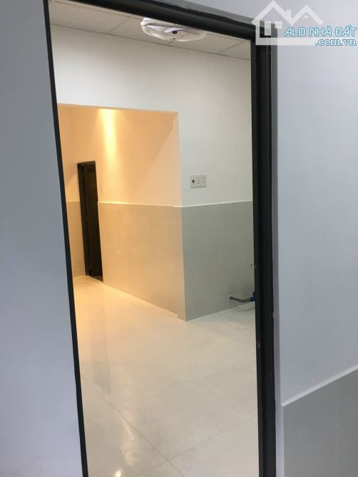 Bán nhà Viĩnh Phước gần ĐH Nha Trang, có 7 phòng trọ studio cho thuê,dt 112m2, giá 3,3 tỷ