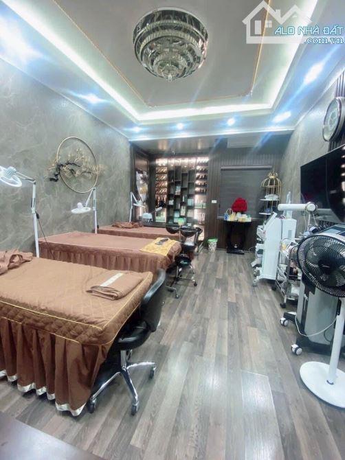 Nhà 4 tầng mặt ngõ Trần Nguyên Hãn. Dt: 62m x 4 tầng. Giá 5.7 tỷ. - 1