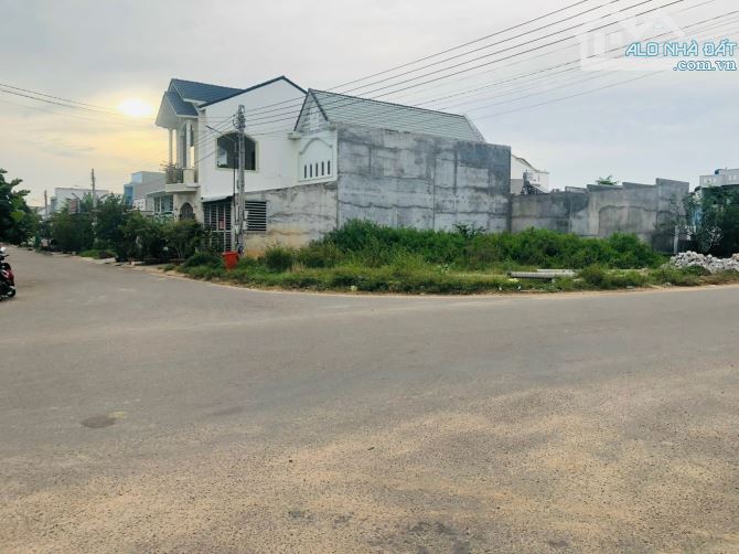 💥Bán lô đất đẹp góc 2 mặt tiền đường Nhựa - KDC Bến Lội, Lại An - giáp ranh TP Phan Thiết - 1