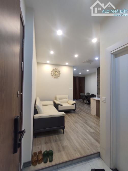 Cho thuê căn hộ đẹp 2 ngủ full đồ BRG Diamond Residence Lê Văn Lương chỉ 18 tr/tháng - 2