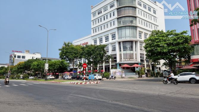 Bán Lô đất 180m2 (7X25) - 3MT Nguyễn Tất Thành - Đoạn Gần Ông Ích Khiêm - 2