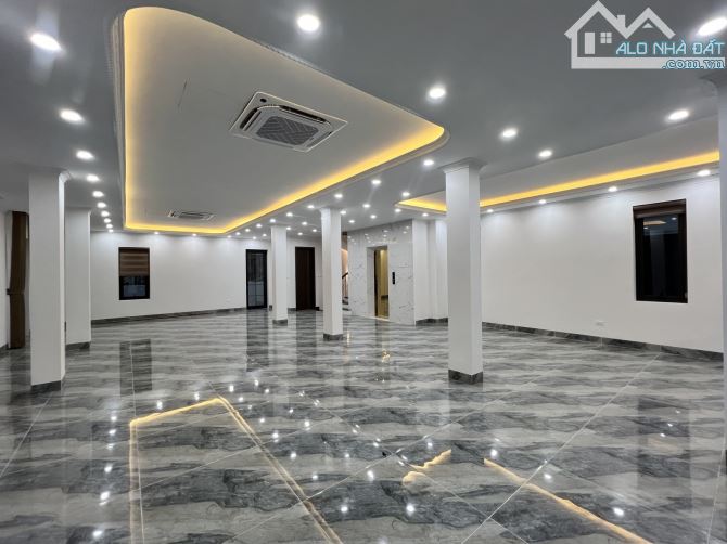 Bán Biệt Thự mặt phố Văn Khê Văn Phú 230m2 4 Tầng mặt tiền 32m hơn 49 tỷ KihDoah ôtô tráh - 2