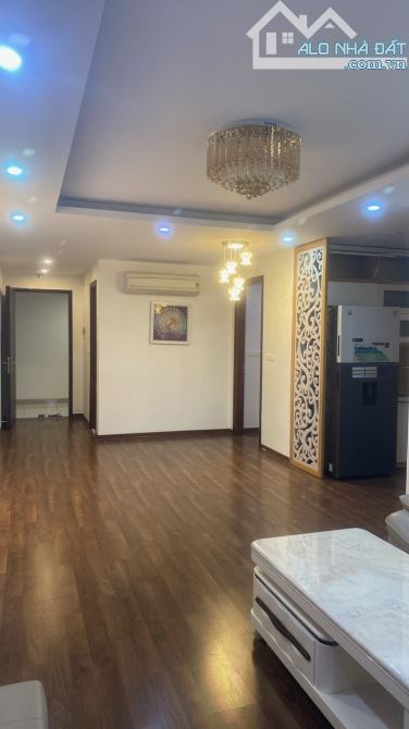 Cho Thuê Căn Hộ Chung Cư FLC 418, 80m2, 2PN,2Vs Giá 10tr