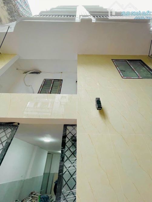 Cực Hiếm, tòa nhà CC MINI Mễ Trì 60m2 x 8T, mt 6,8m THANG MÁY, Ô tô,DT 750tr/năm 11,4 tỷ.