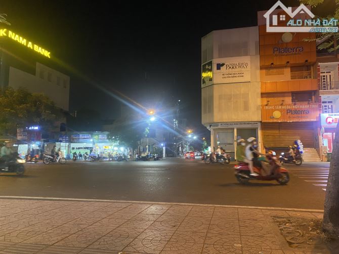 Nhà 4 Lầu MTKD Lê Văn Việt - P. Tăng Nhơn Phú A - Quận 9. Đang cho thuê 45 Triệu/tháng