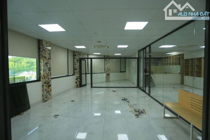 Bán tòa nhà mặt phố Nguyễn Chánh - KĐT Nam Trung Yên, Q.Cầu Giấy 180m x 9 tầng. - 1