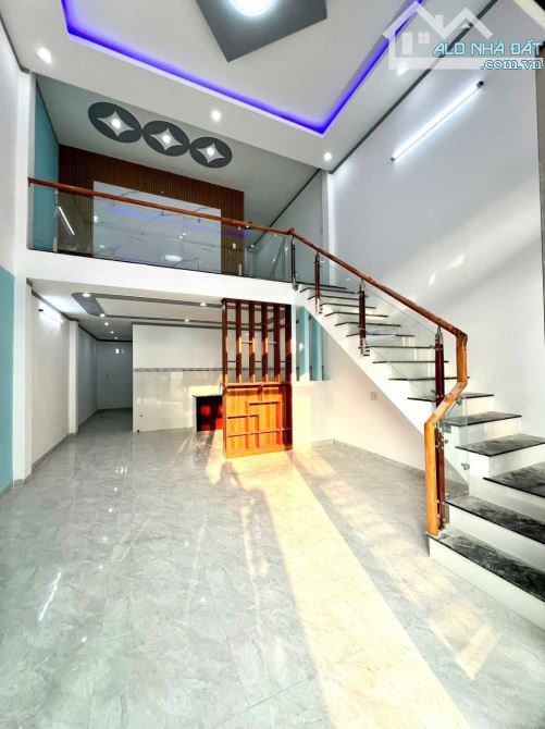Bán Gấp Nhà Gác Lửng 3 PN Sân Ôtô Đang Hoàn Thiện Gần Trường Tiểu Học Tân Phú - 2