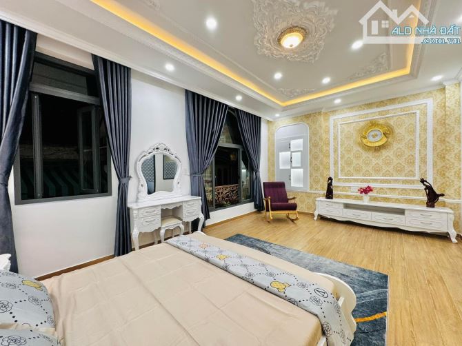 Dãy nhà Ngang 4,2m VIP nằm trong khu Biệt Thự Đường Điện Biên Phủ, Full Nội Thất Cao Cấp. - 2