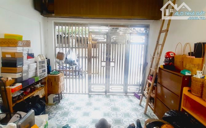 BÁN GẤP NHÀ MẶT TIỀN HỒNG TIẾN LONG BIÊN - NGANG 4M 3PN 65M2 - CHỈ 12 TỶ TL. - 22