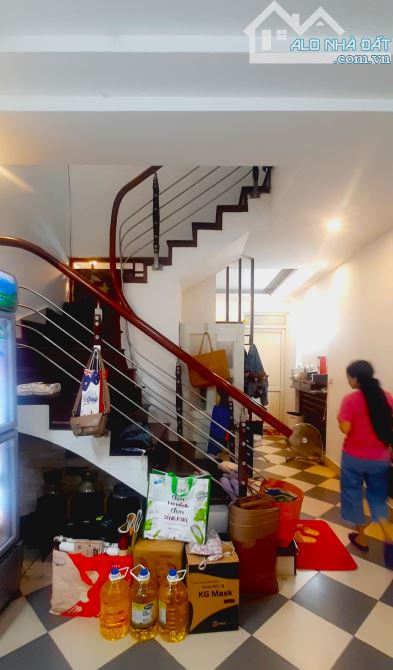 BÁN GẤP NHÀ MẶT TIỀN HỒNG TIẾN LONG BIÊN - NGANG 4M 3PN 65M2 - CHỈ 12 TỶ TL. - 23