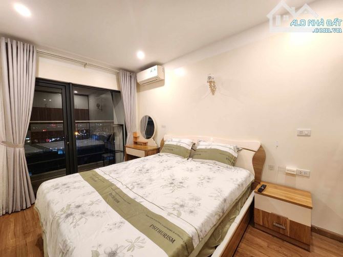 Cho thuê căn hộ 1PN 45m giá 7 triệu; 20m 3,5 triệu. Phố Tuệ Tĩnh - 9