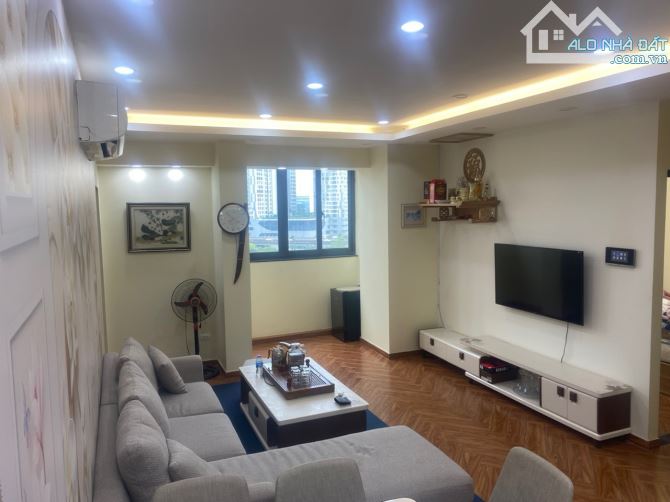 Cho thuê căn hộ đẹp tại B3A Nam Trung Yên 3 phòng ngủ full đồ chỉ 14 tr/th