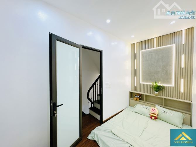 Bán nhà Minh Khai 14m2 - 3 tầng - giá 2.48 tỷ  + Ngõ to, gần phố, cách MP đúng 150m, ngõ v - 1