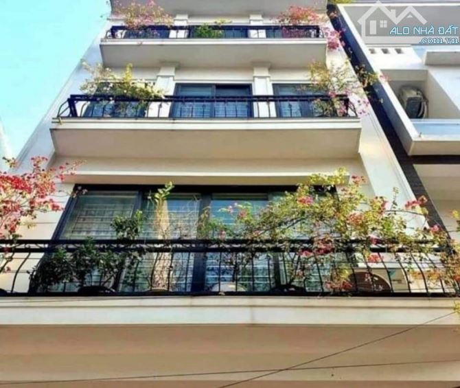 Bán nhà phân Lô Ô tô đỗ cửa phố Hoàng Văn Thái Dt 57m Mt 5m Giá 9,1 tỷ - 1