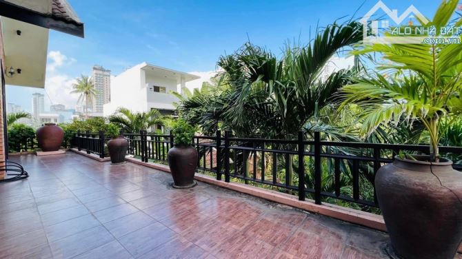 VILLA SÂN VƯỜN SIÊU ĐẸP - DT KHỦNG - ĐỘC ĐÁO - NGAY BIỂN MỸ KHÊ - KHÔNG KHÍ TRONG LÀNH - 1